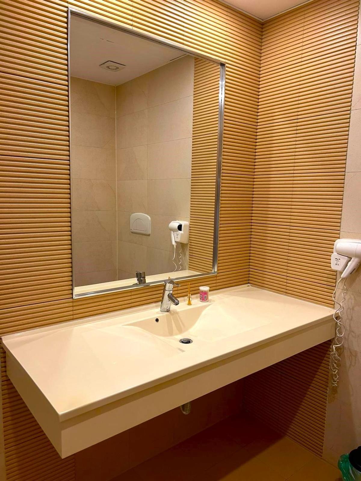 Yamaluxe Apartments - Silent & Warm With Many Facilities Бухарест Экстерьер фото